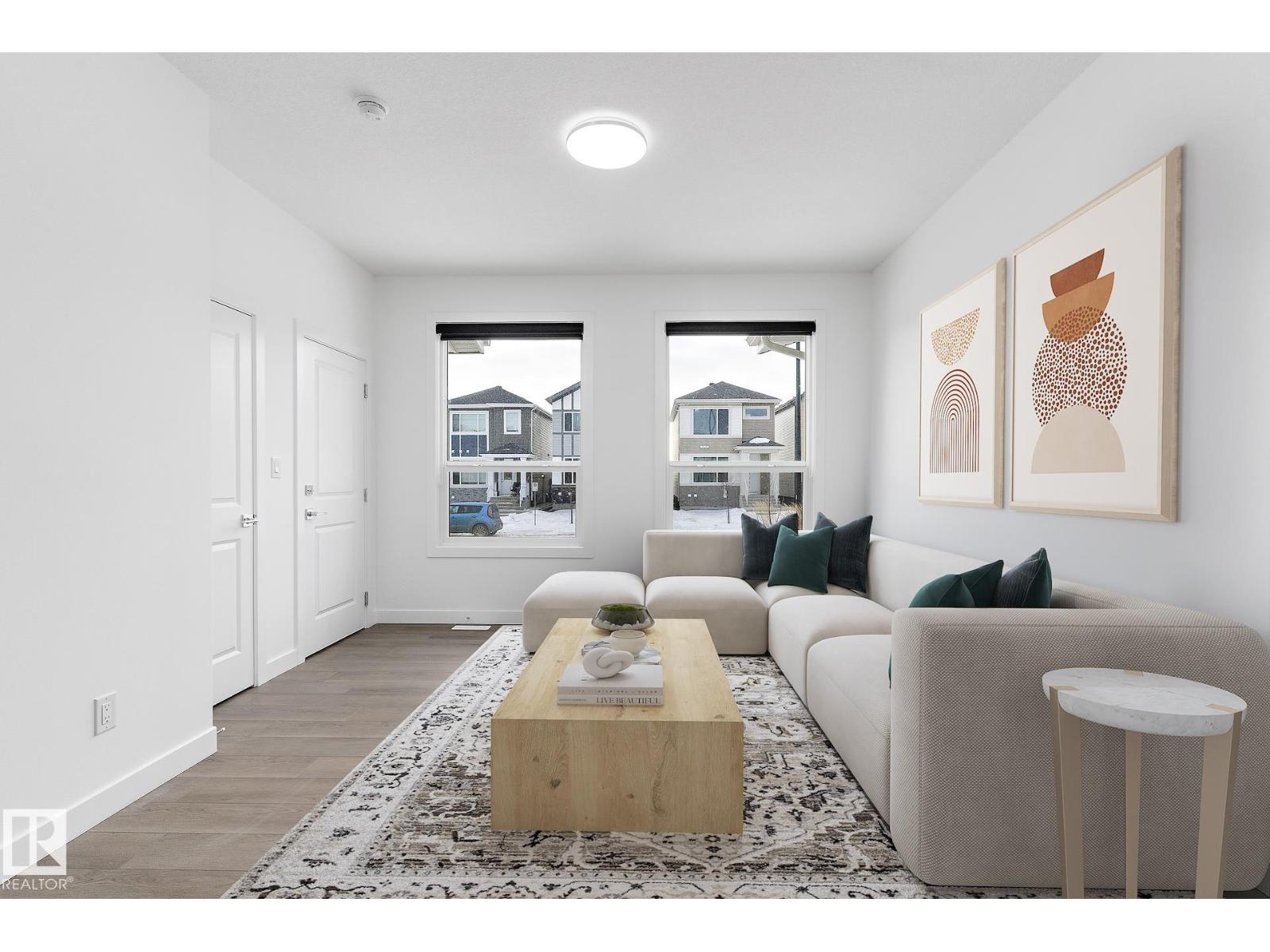 #upper 6630 46 Av Property Photo 7