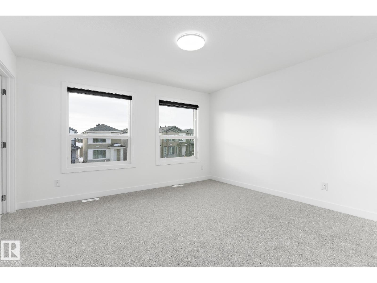 #upper 6630 46 Av Property Photo 34