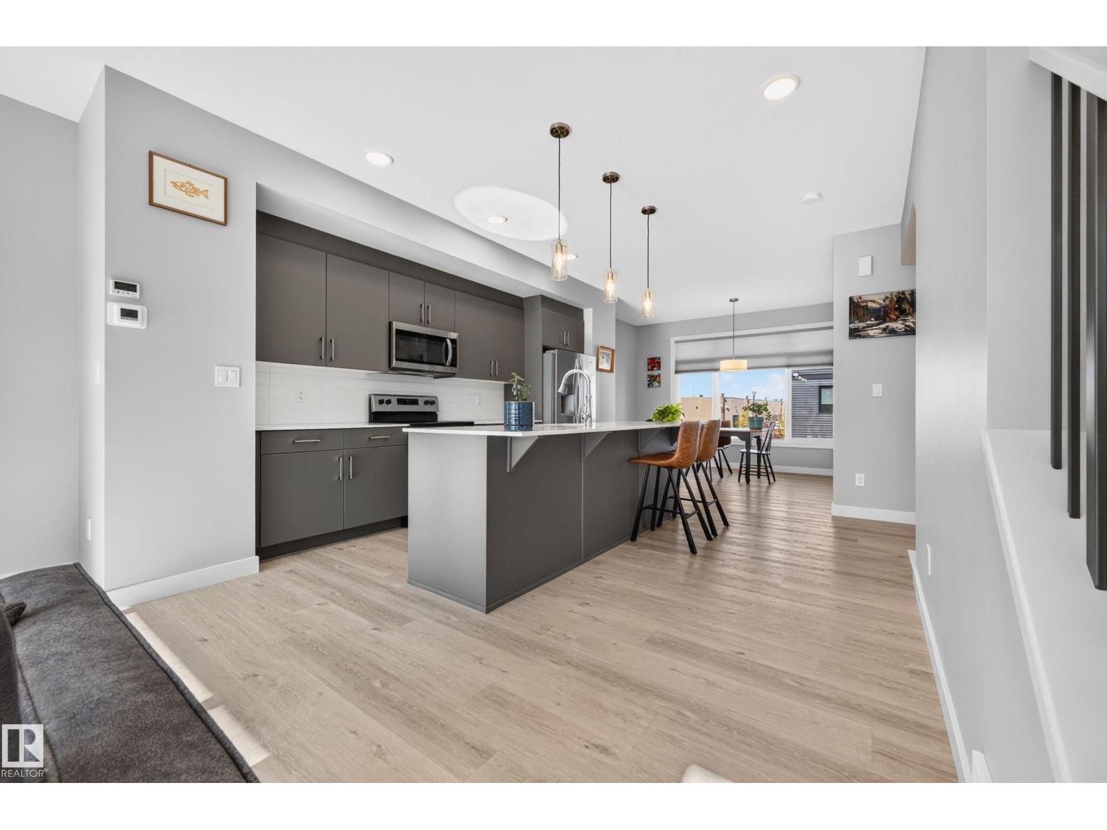#8 50 Ebony Bv Property Photo 18