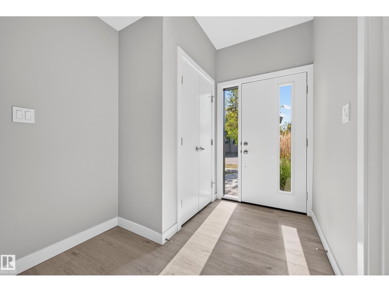 #8 50 Ebony Bv Property Photo 33