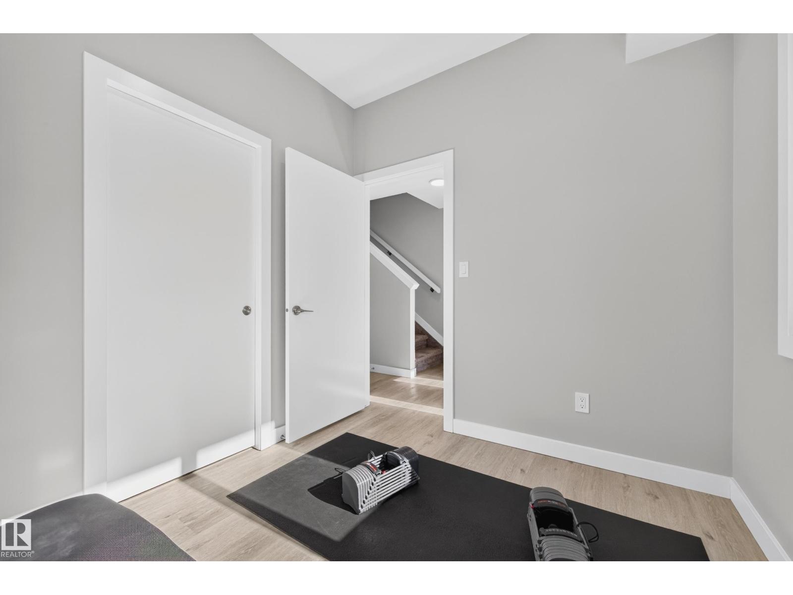 #8 50 Ebony Bv Property Photo 35