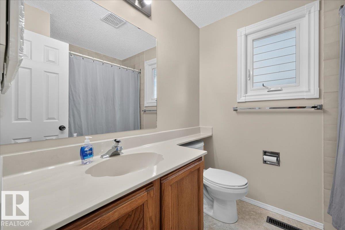 15228 84 St Nw Property Photo 32