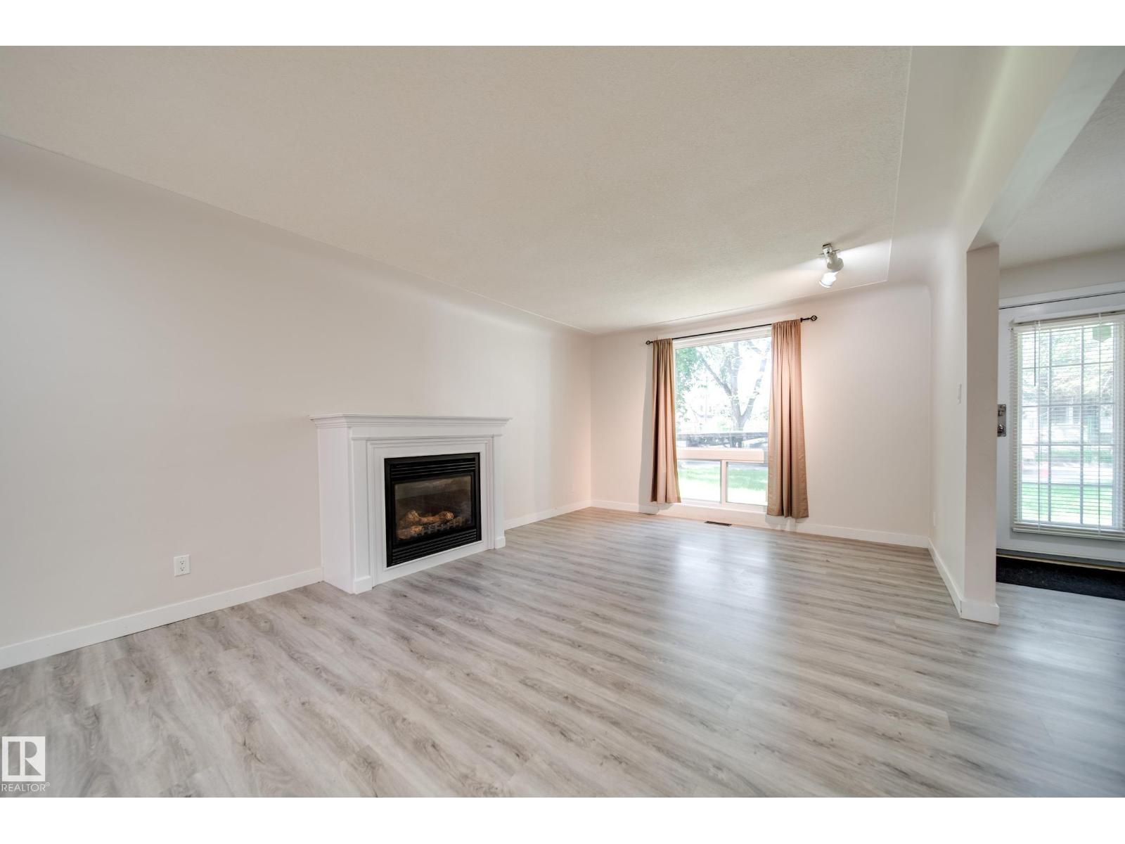 10519 140 St Nw Property Photo 9