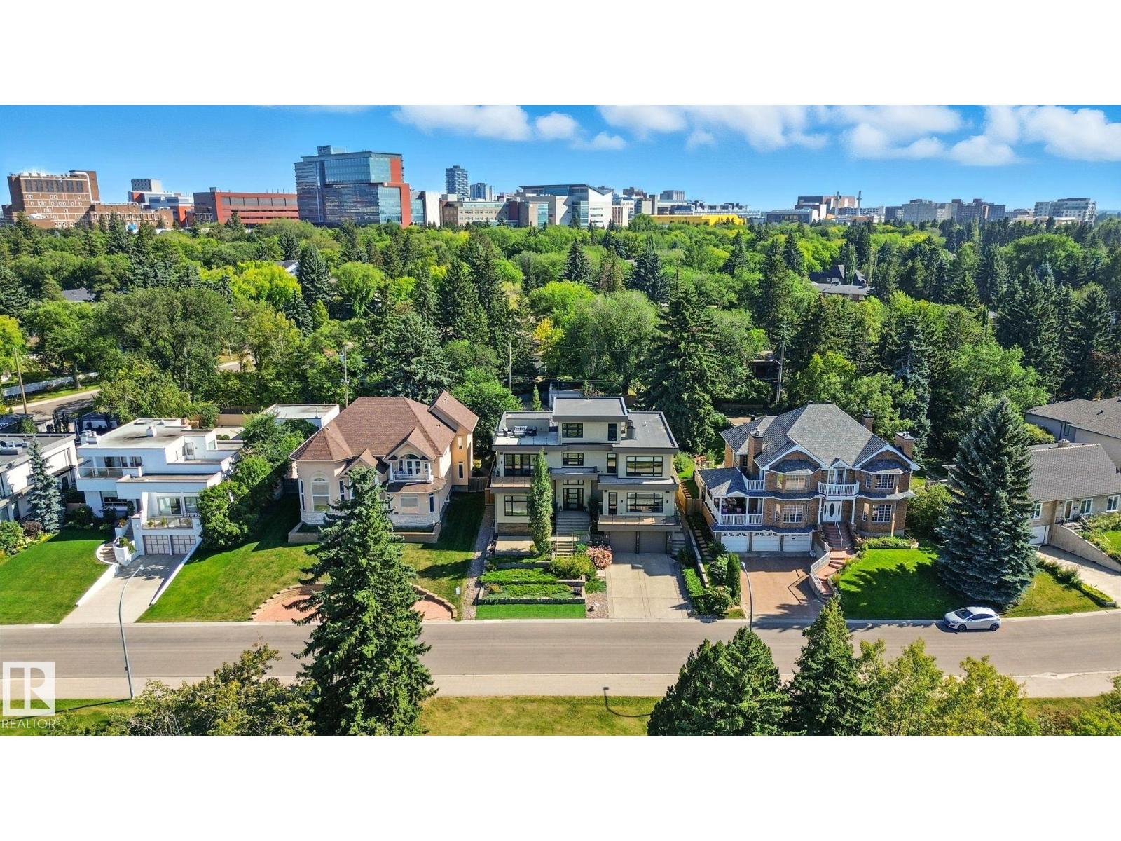 11823 Saskatchewan Dr Nw Property Photo 5