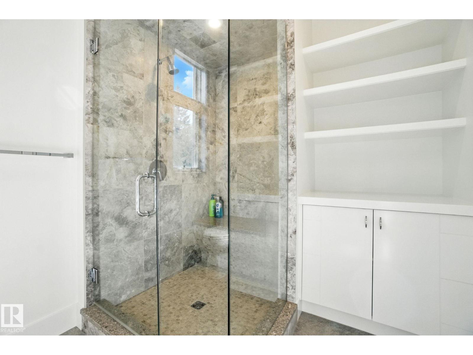 11823 Saskatchewan Dr Nw Property Photo 57