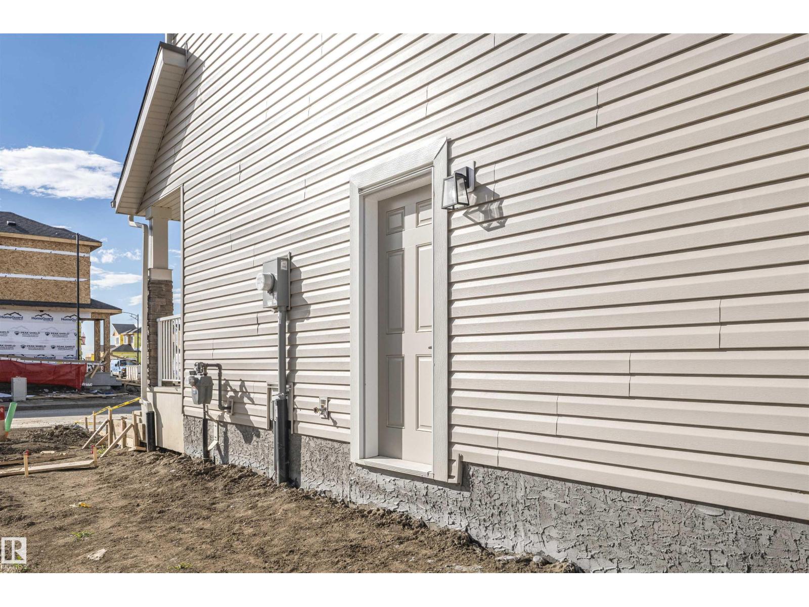 20818 15a Av Nw Property Photo 2