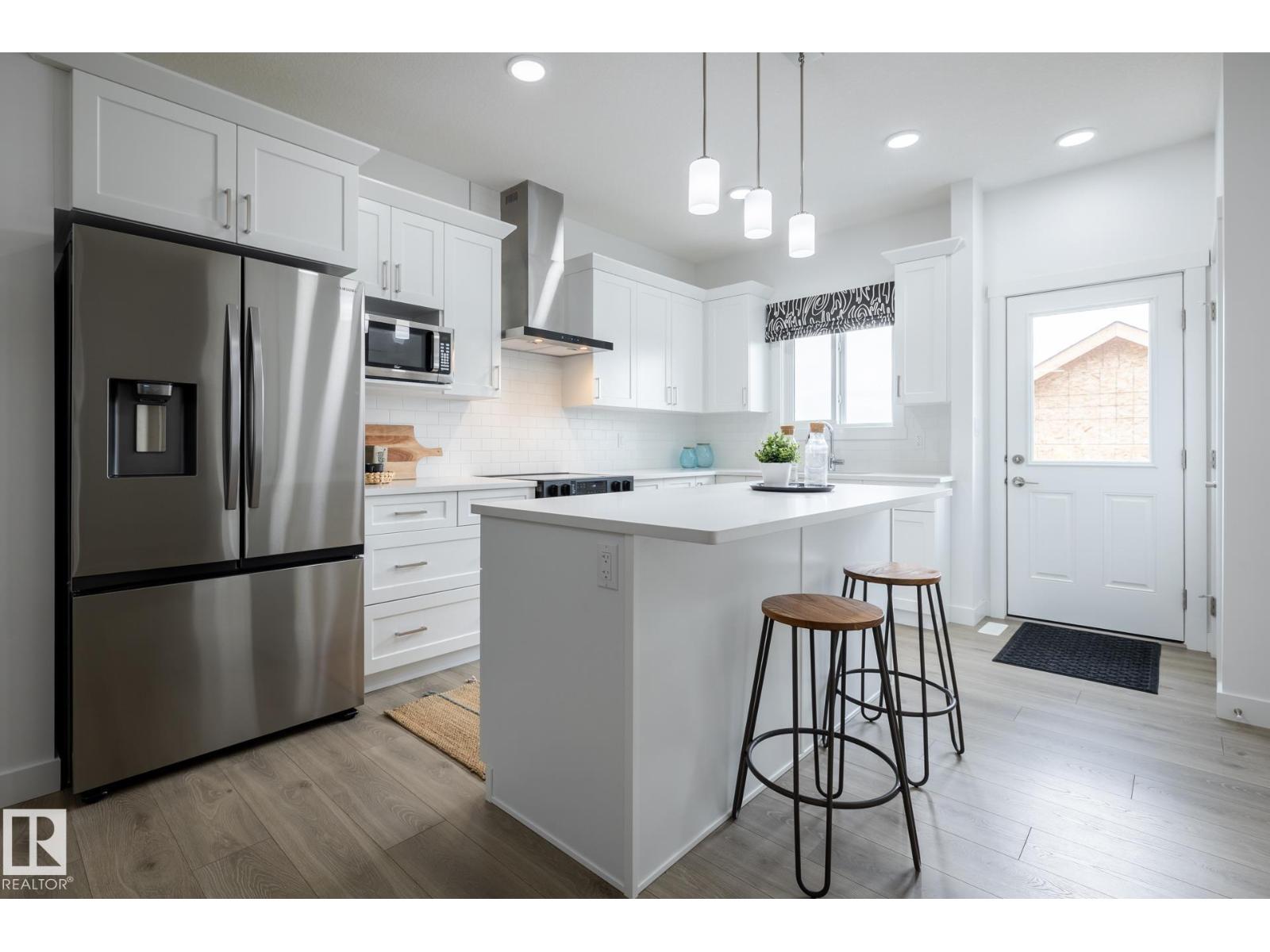 20818 15a Av Nw Property Photo 9