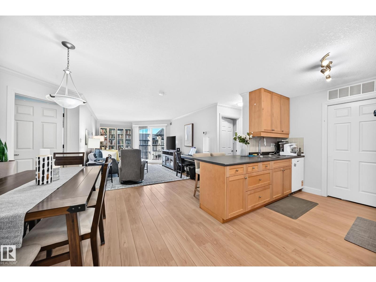 #430 13005 140 AV NW Property Photo 1