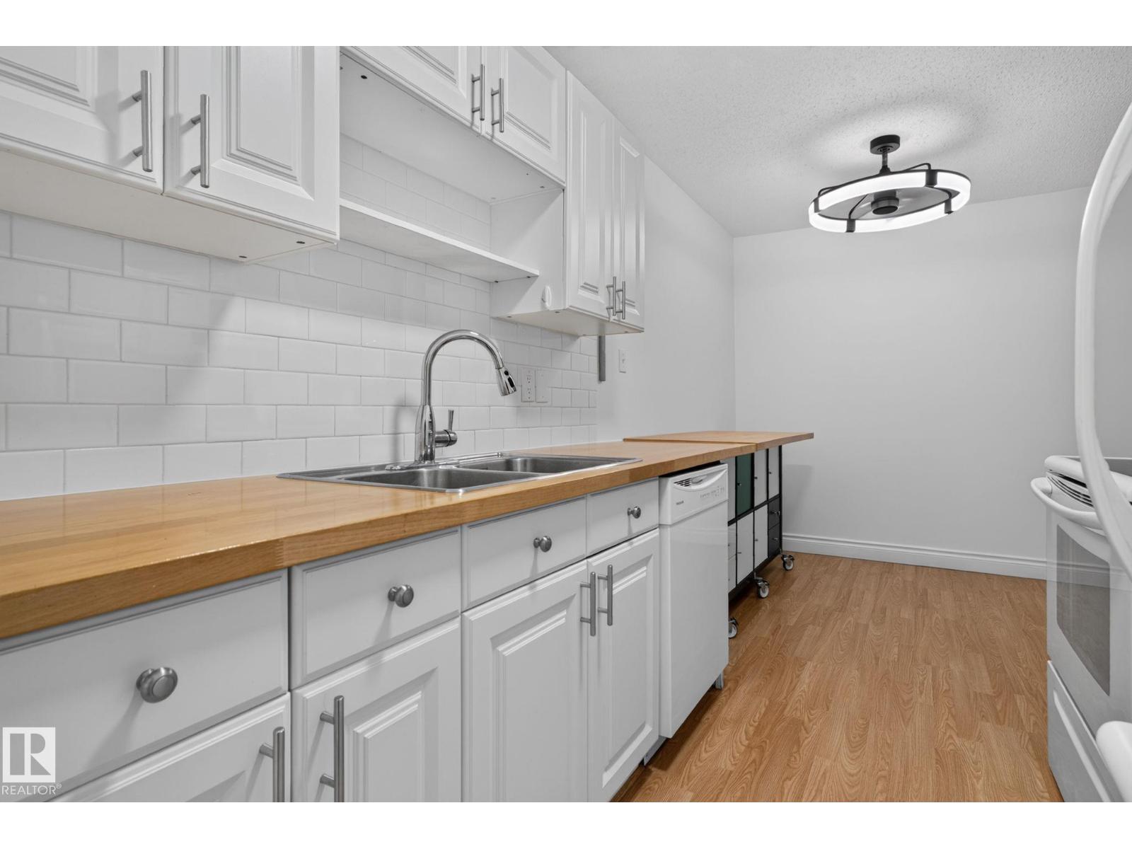 #108 10520 80 Av Nw Property Photo 6