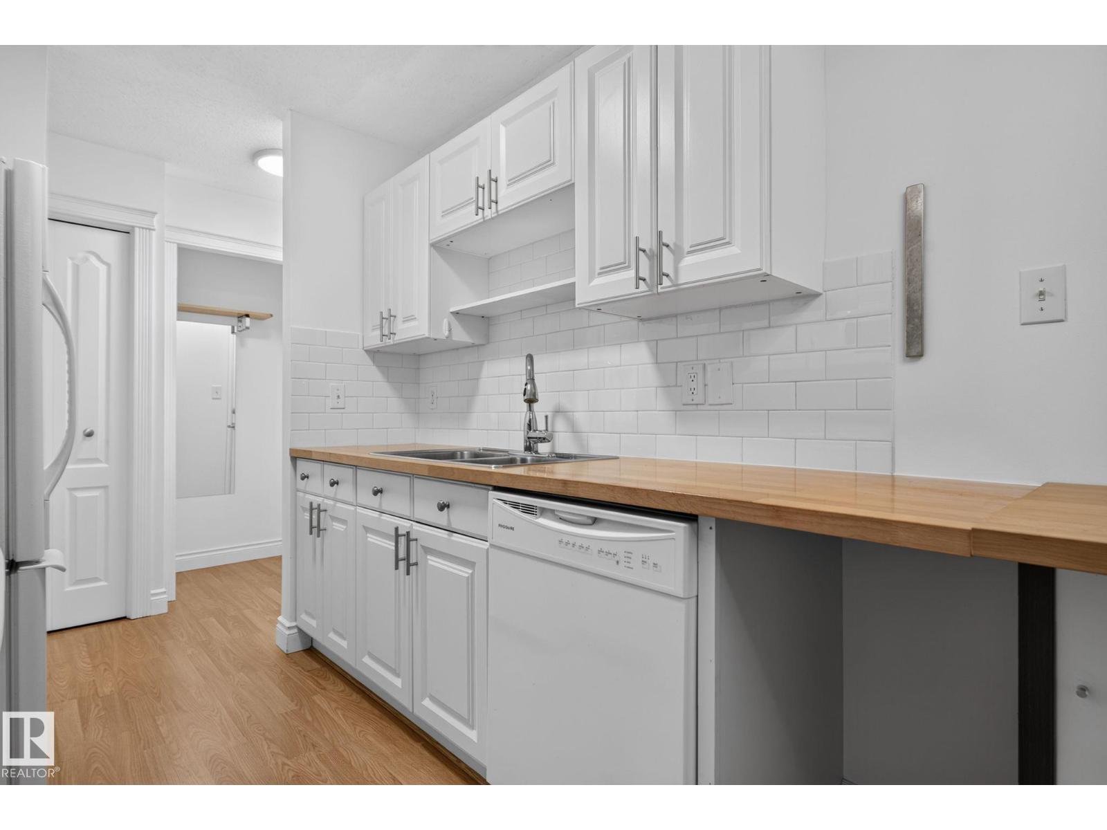 #108 10520 80 Av Nw Property Photo 8