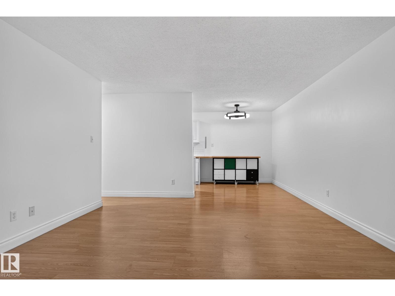 #108 10520 80 Av Nw Property Photo 12