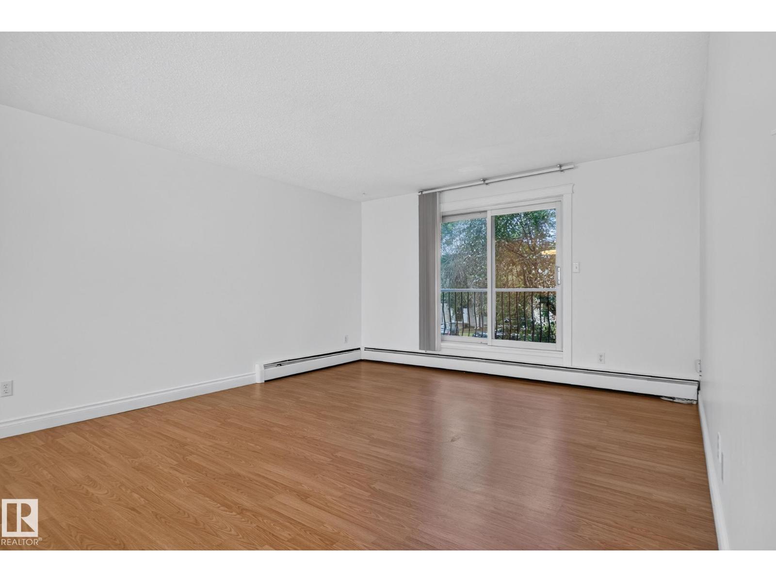 #108 10520 80 Av Nw Property Photo 17