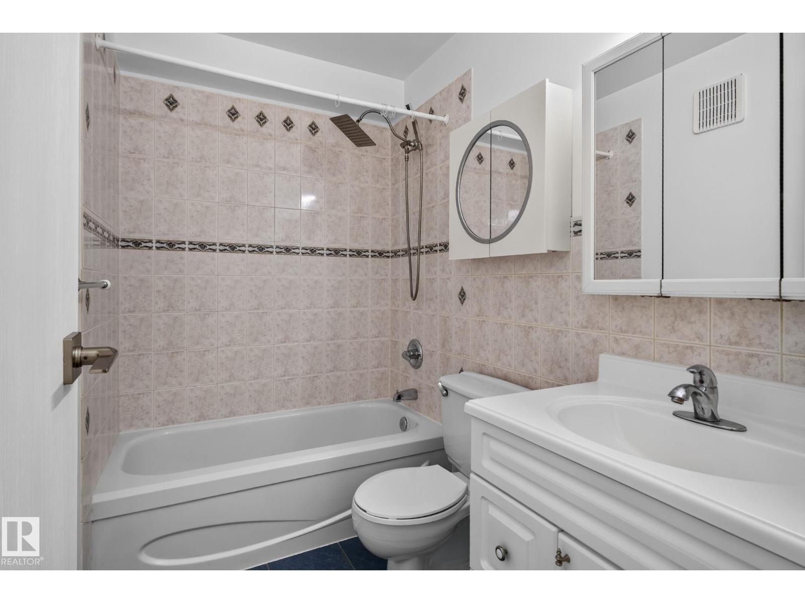 #108 10520 80 Av Nw Property Photo 25