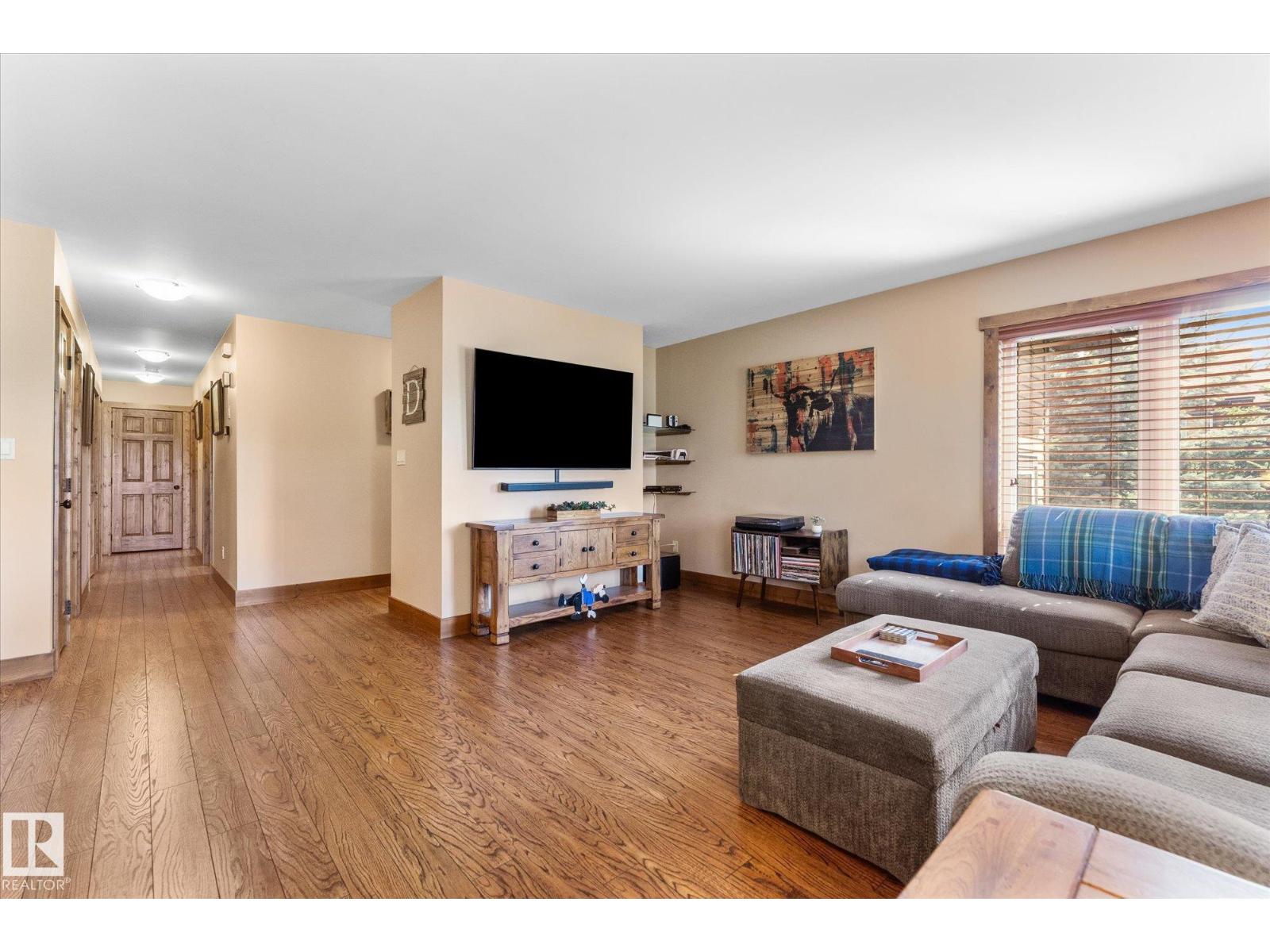 804 Graybriar Gr Property Photo 9