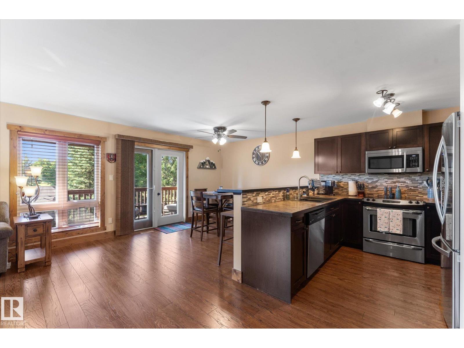 804 Graybriar Gr Property Photo 16