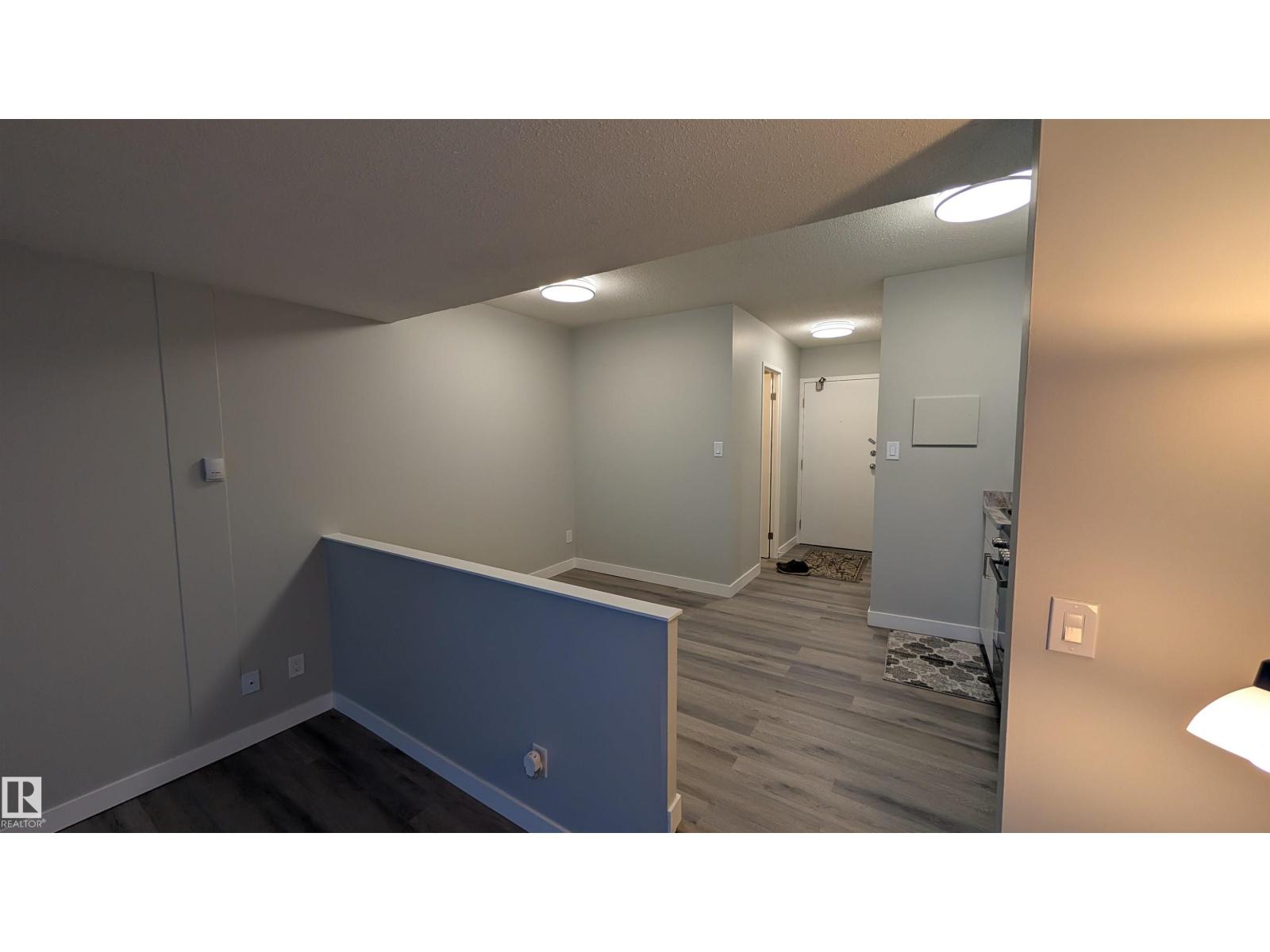 #714 10160 114 St Nw Property Photo 5