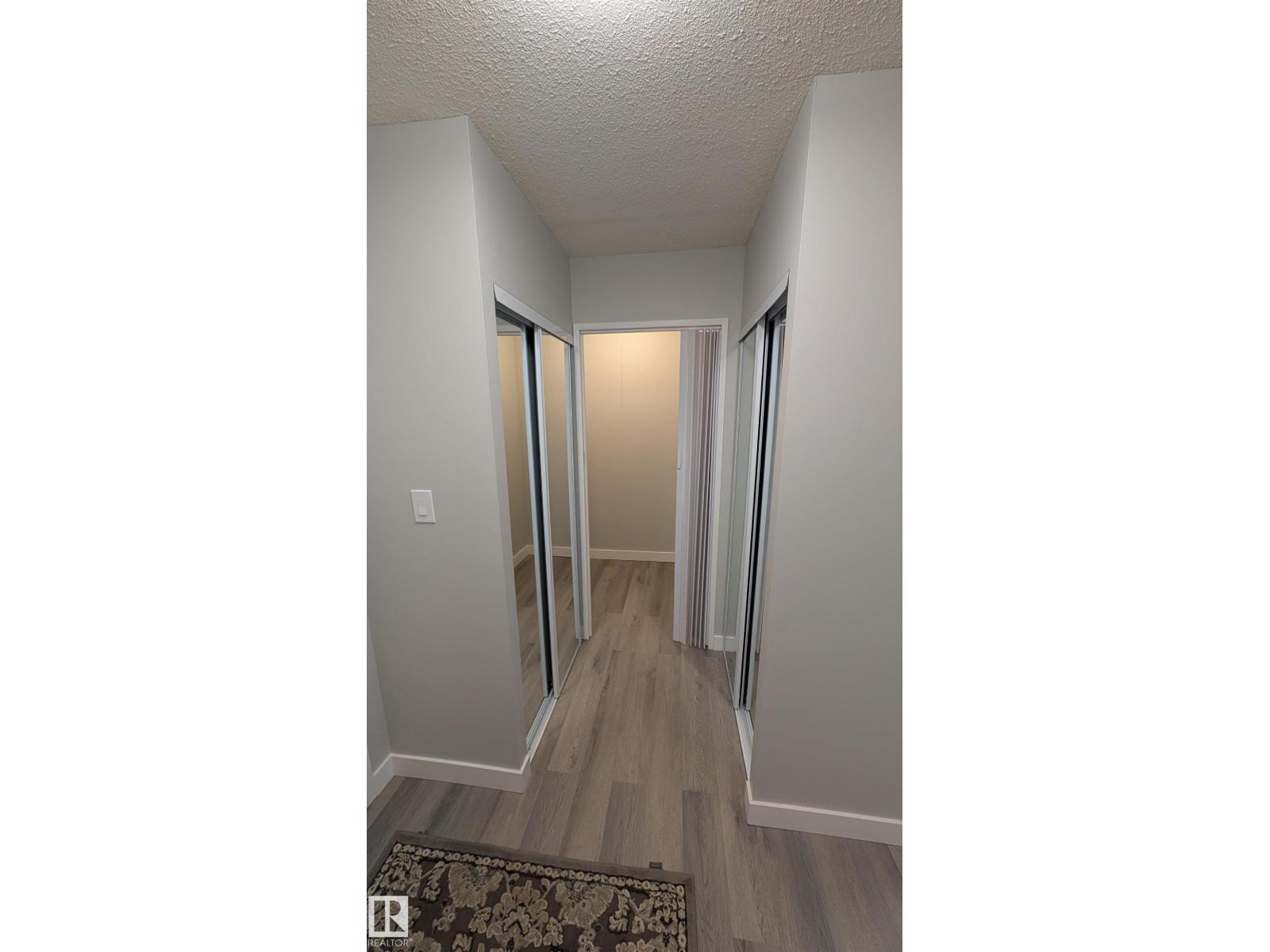 #714 10160 114 St Nw Property Photo 8