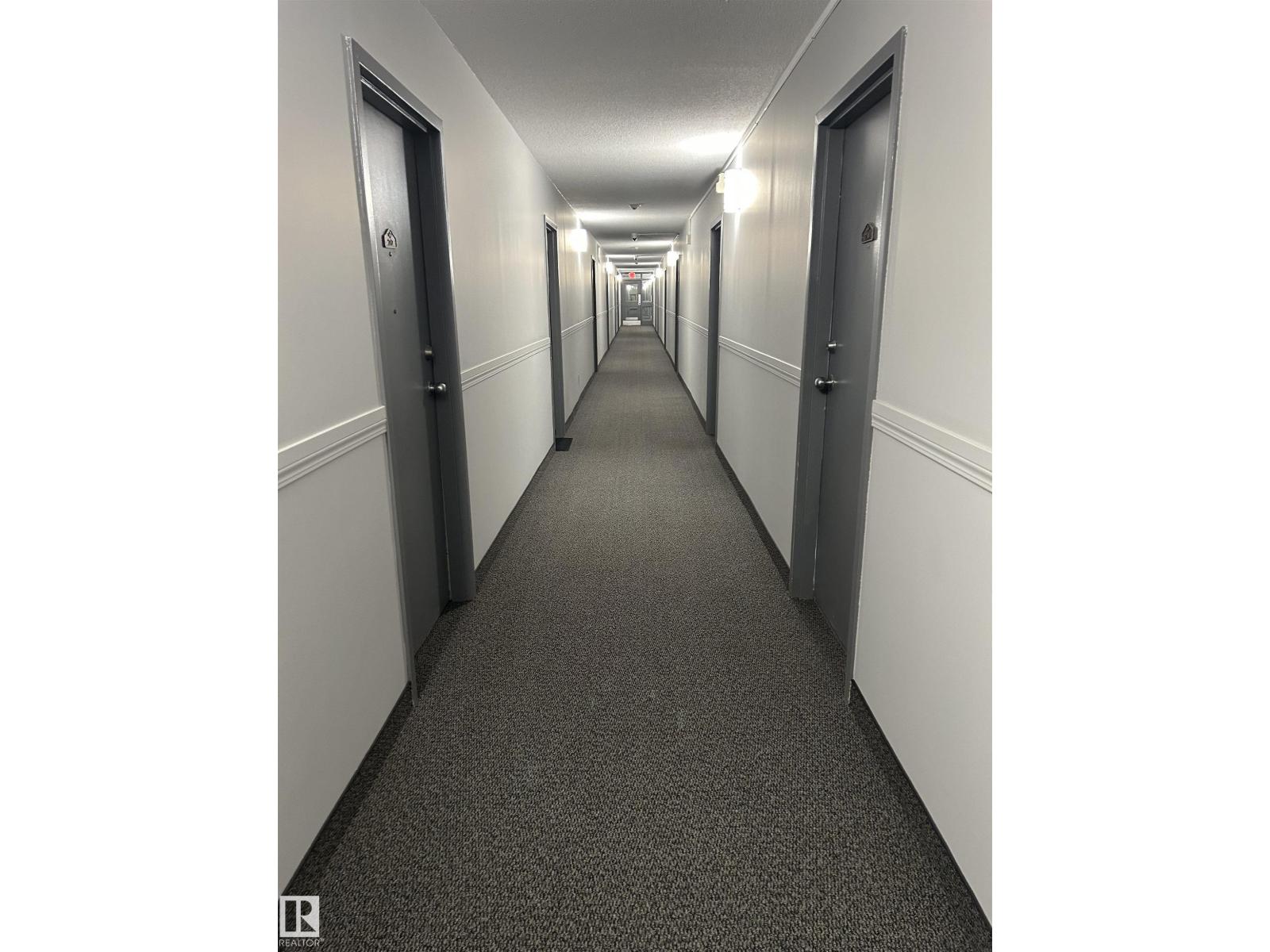 #714 10160 114 St Nw Property Photo 14