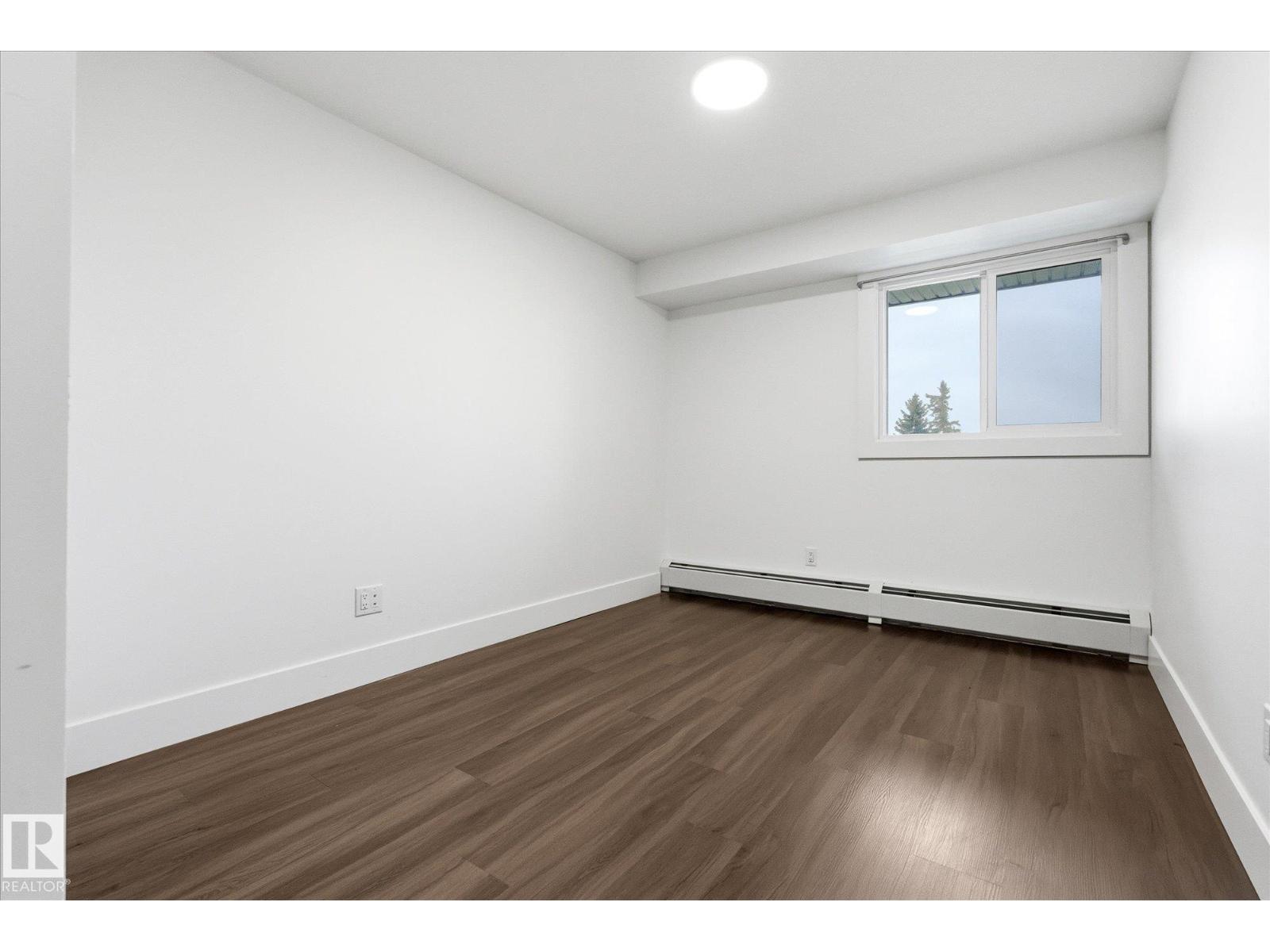 #302 9504 182 St Nw Property Photo 20