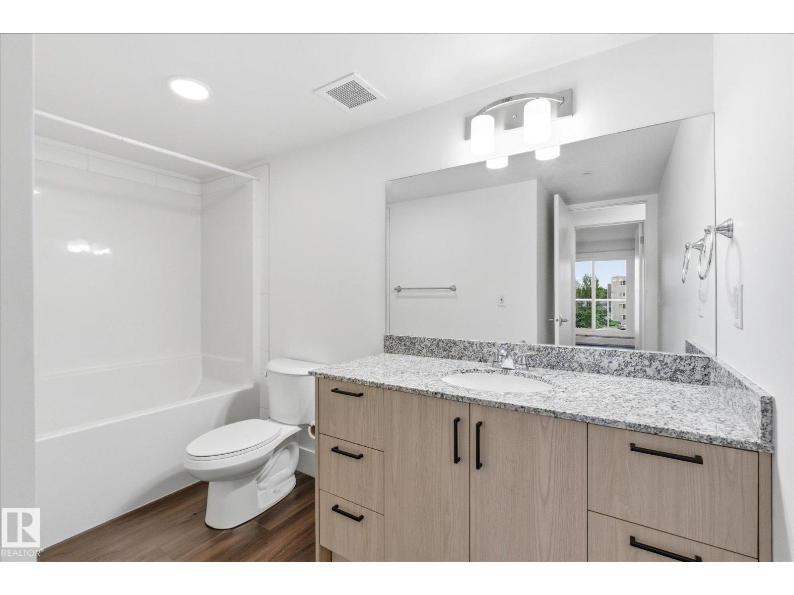 #302 9504 182 St Nw Property Photo 22