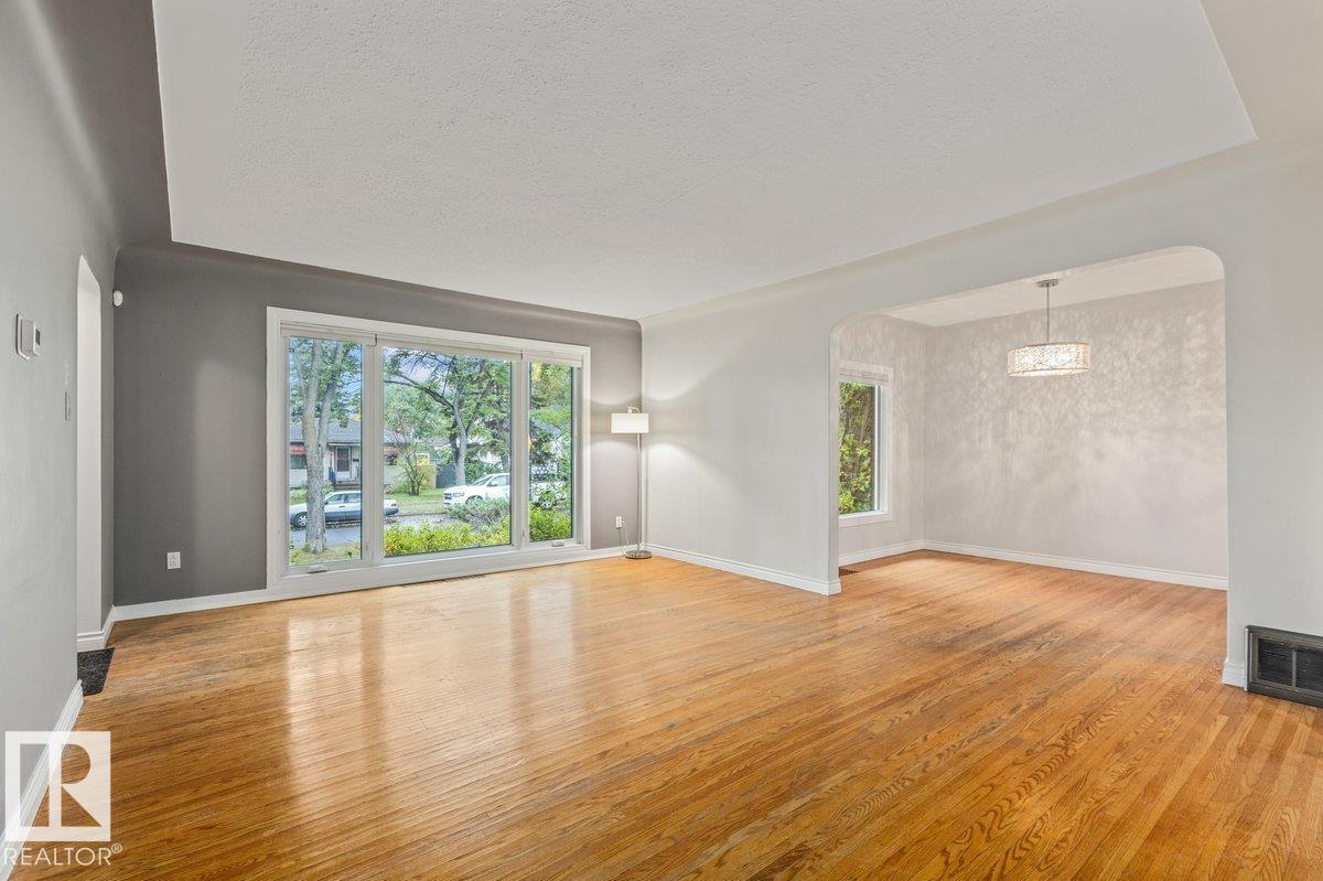 11631 130 St Nw Property Photo 4