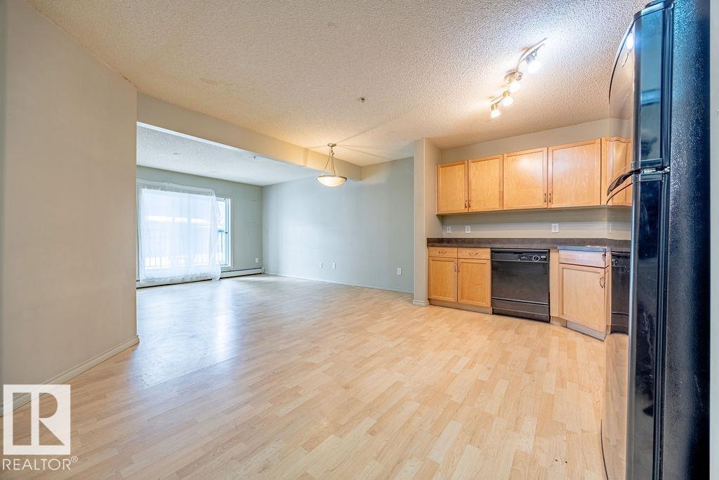 #122 646 Mcallister Lo Sw Property Photo 3