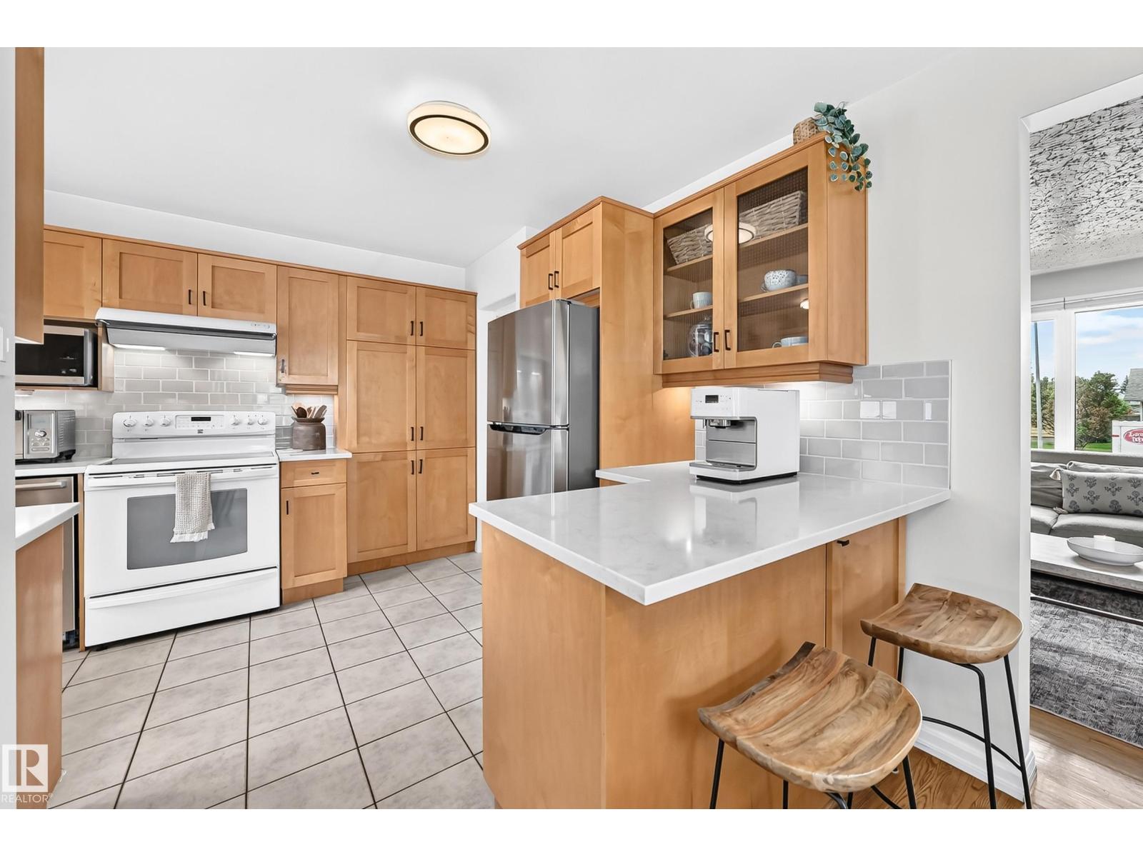 16406 87a Av Nw Property Photo 13