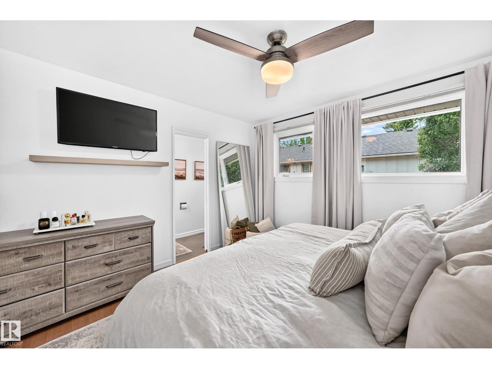16406 87a Av Nw Property Photo 21