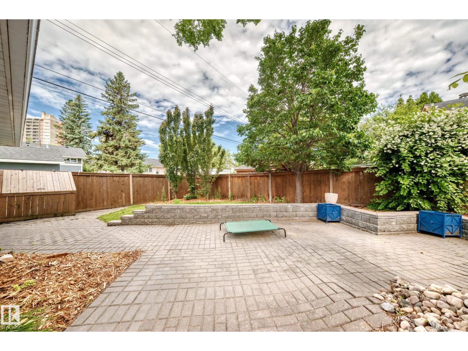 16406 87a Av Nw Property Photo 54