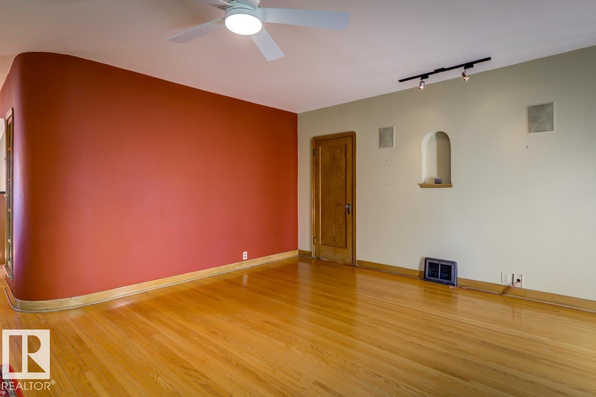 10514 127 Street Nw Property Photo 11