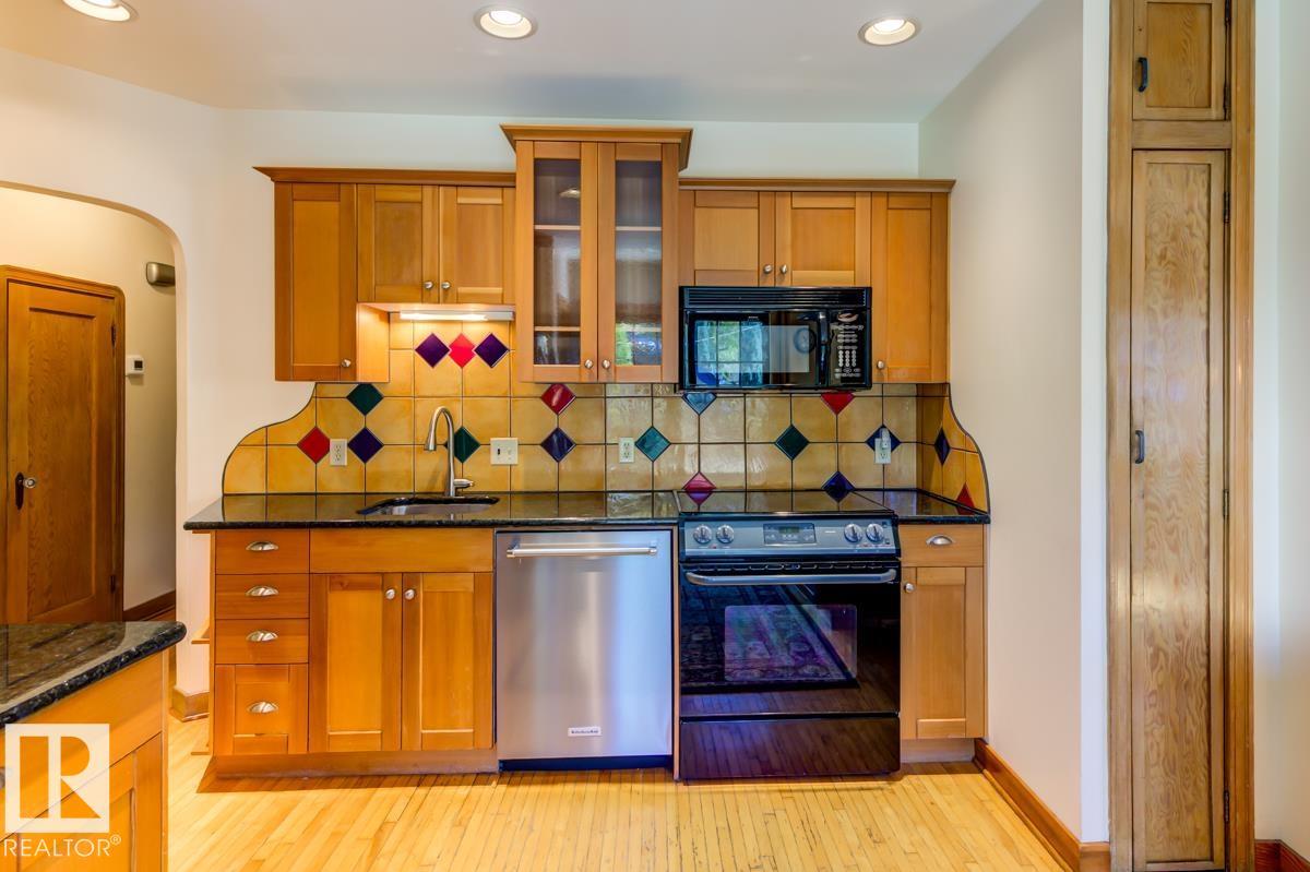 10514 127 Street Nw Property Photo 22