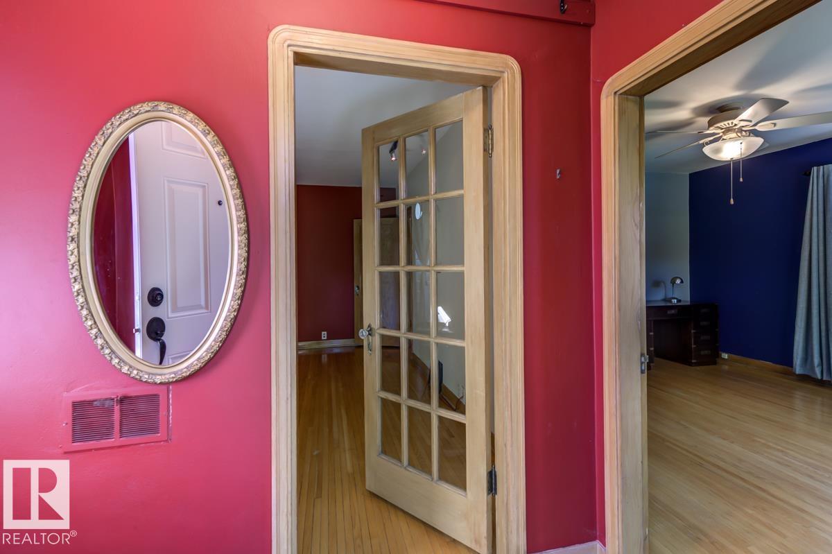 10514 127 Street Nw Property Photo 38