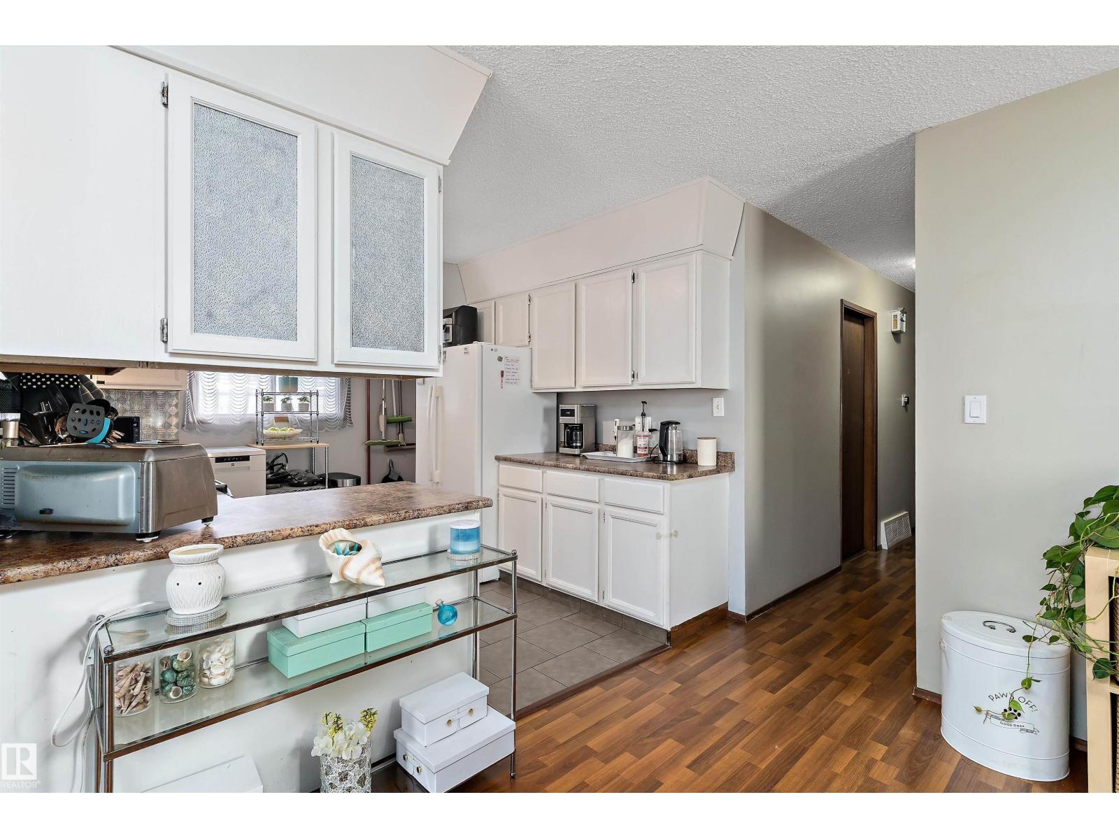 12916 69 St Nw Property Photo 6
