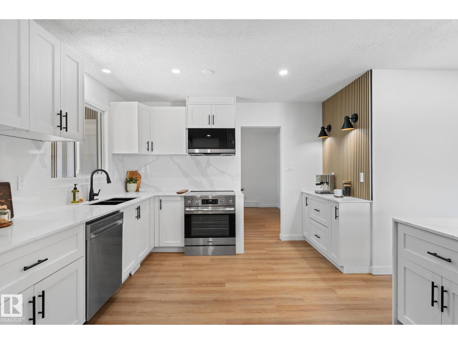 3721 103b Street Nw Nw Property Photo 10