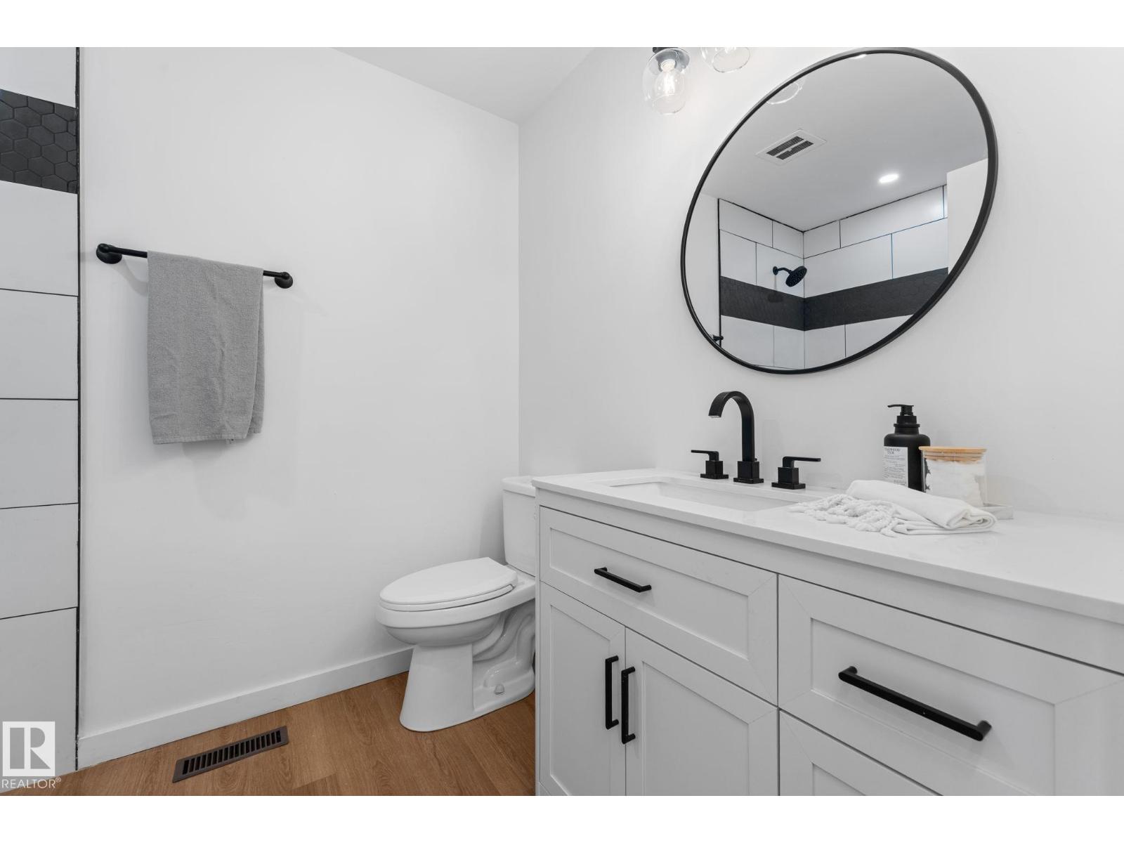 3721 103b Street Nw Nw Property Photo 23