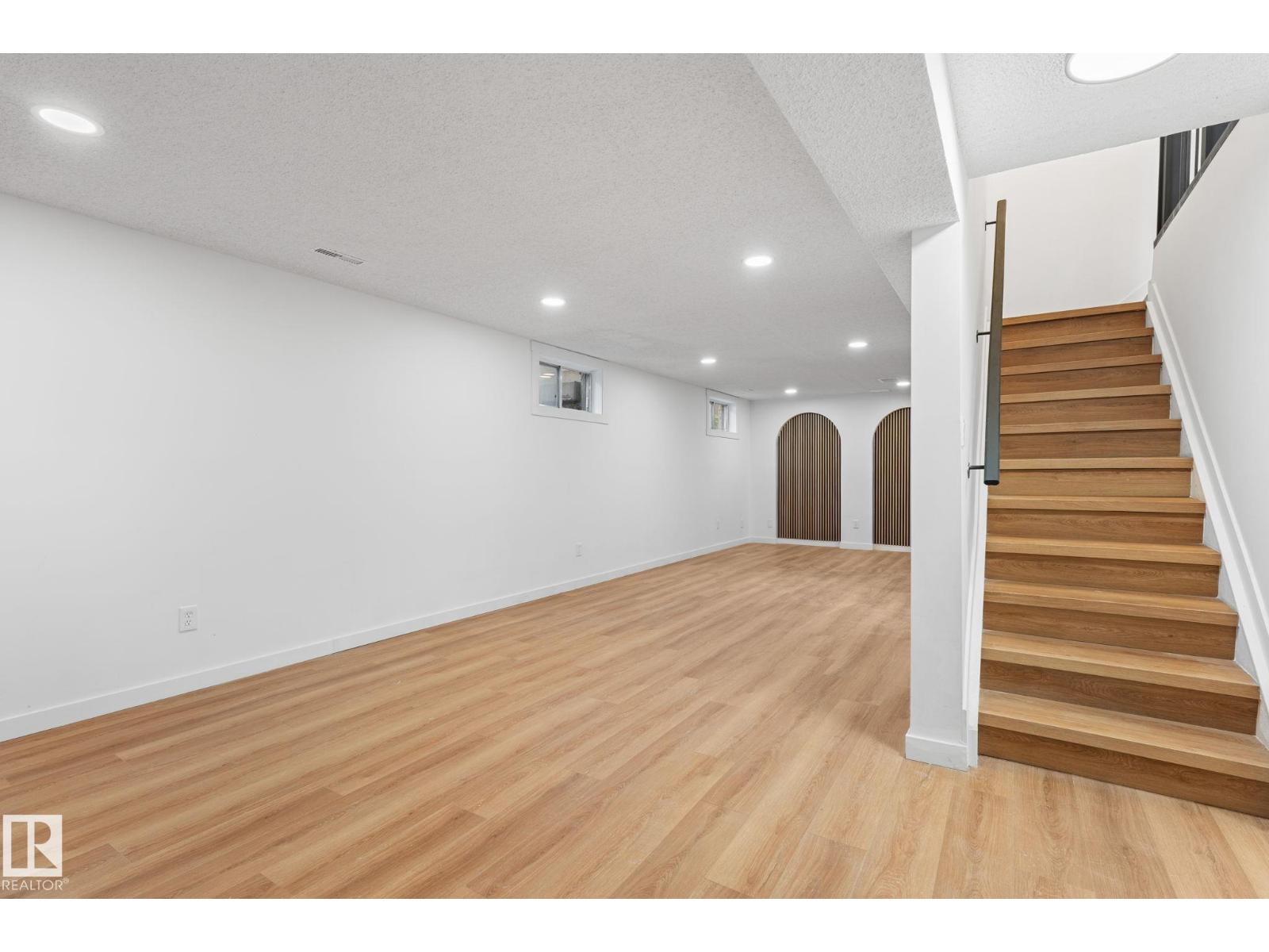 3721 103b Street Nw Nw Property Photo 30
