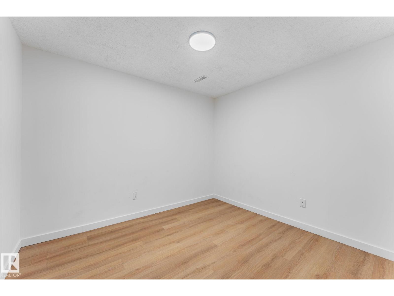 3721 103b Street Nw Nw Property Photo 40