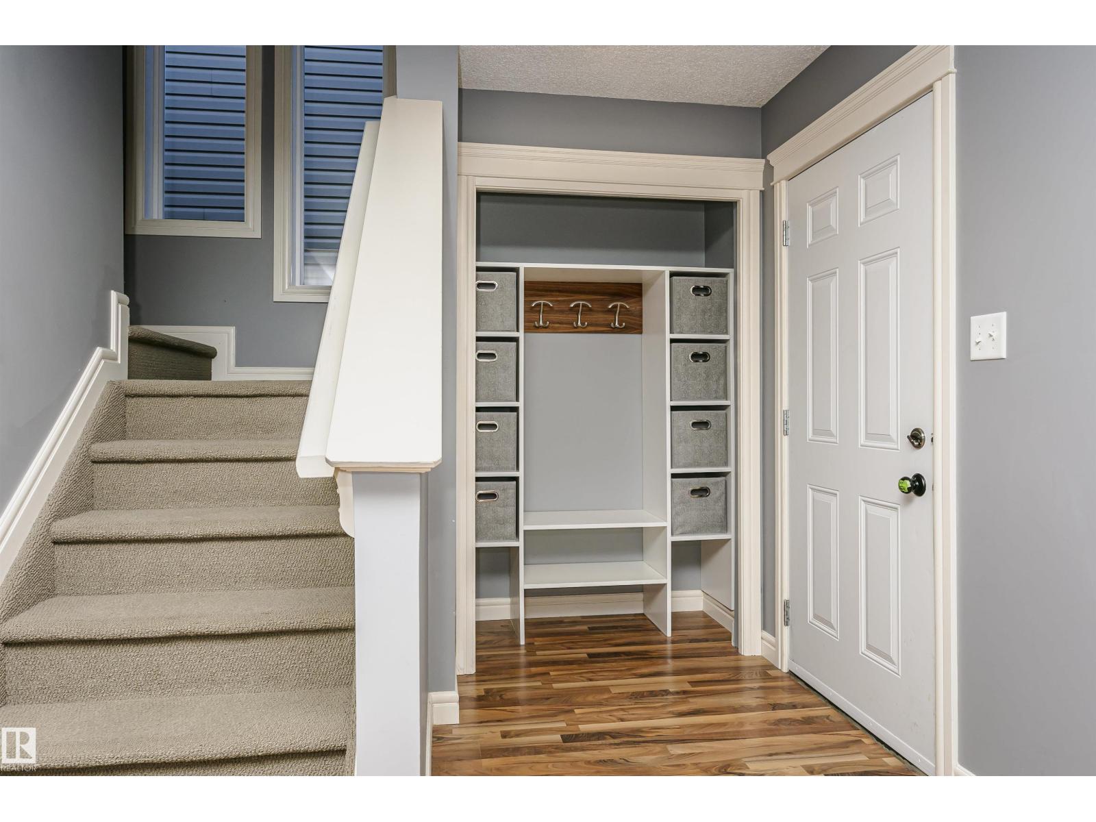 12051 18 Av Sw Sw Property Photo 4