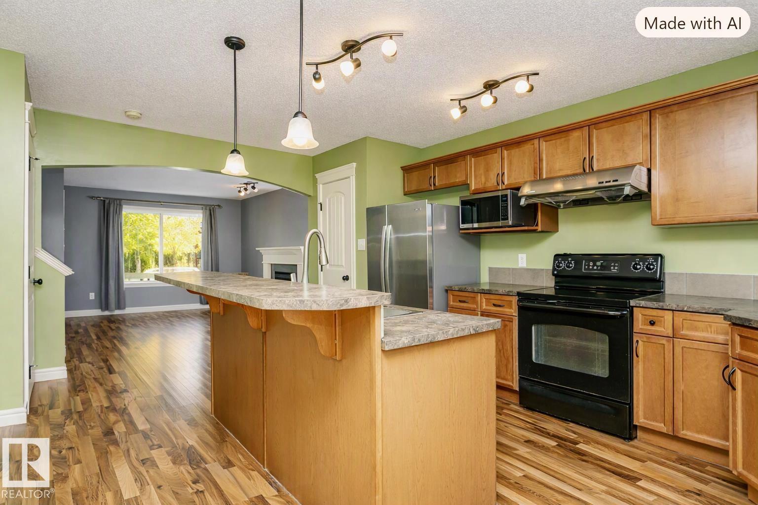 12051 18 Av Sw Sw Property Photo 9