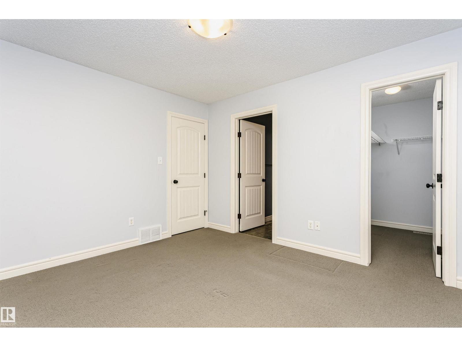 12051 18 Av Sw Sw Property Photo 17
