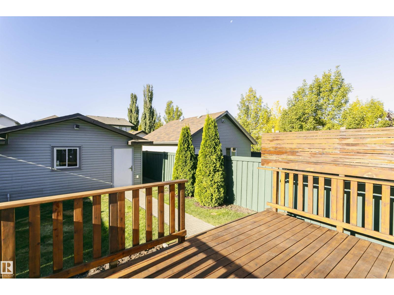 12051 18 Av Sw Sw Property Photo 25