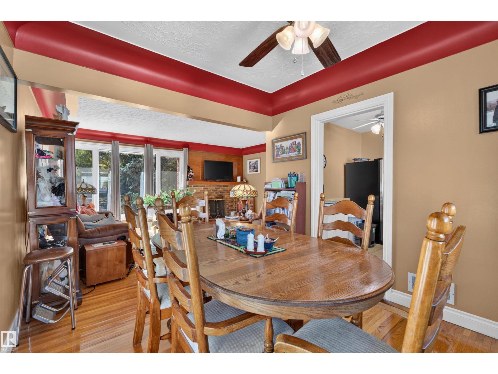 5404 52 Av Property Photo 10