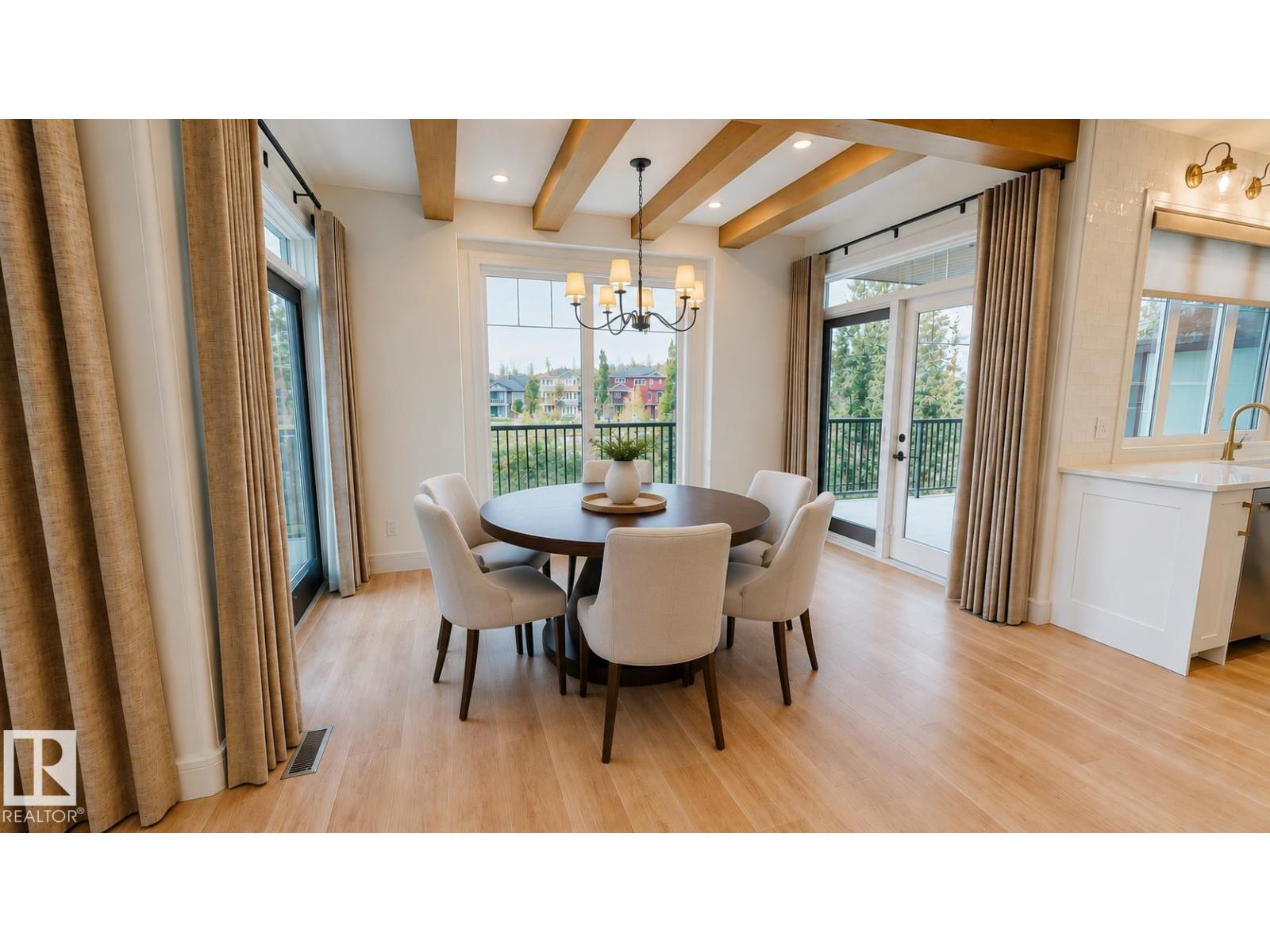 26 Executive Way Property Photo 4