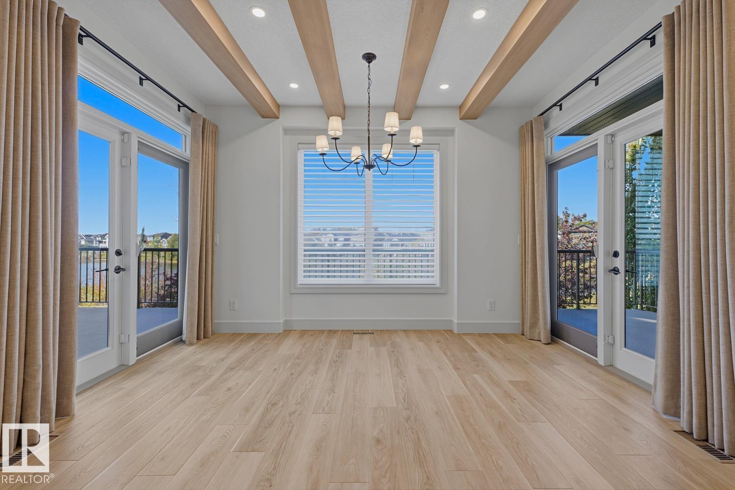 26 Executive Way Property Photo 5