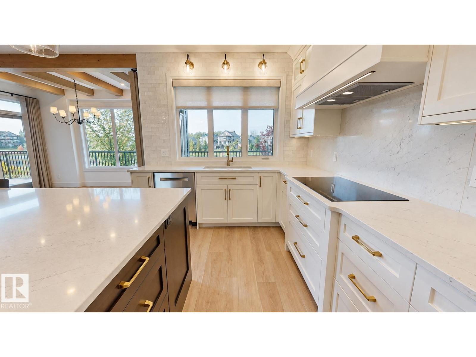 26 Executive Way Property Photo 12