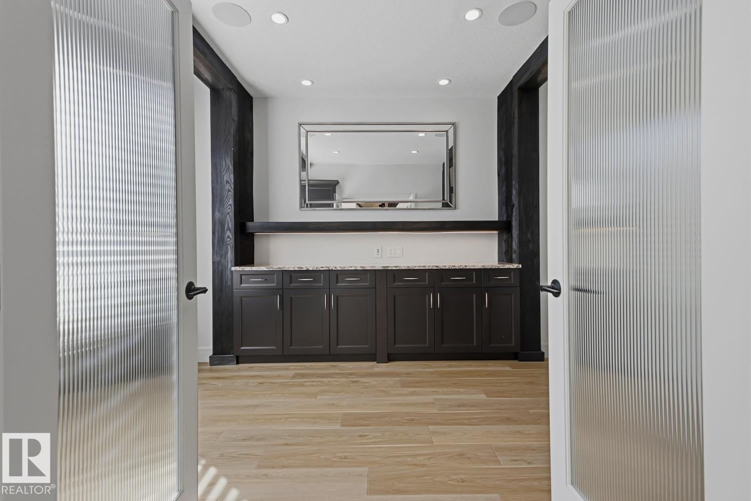 26 Executive Way Property Photo 21