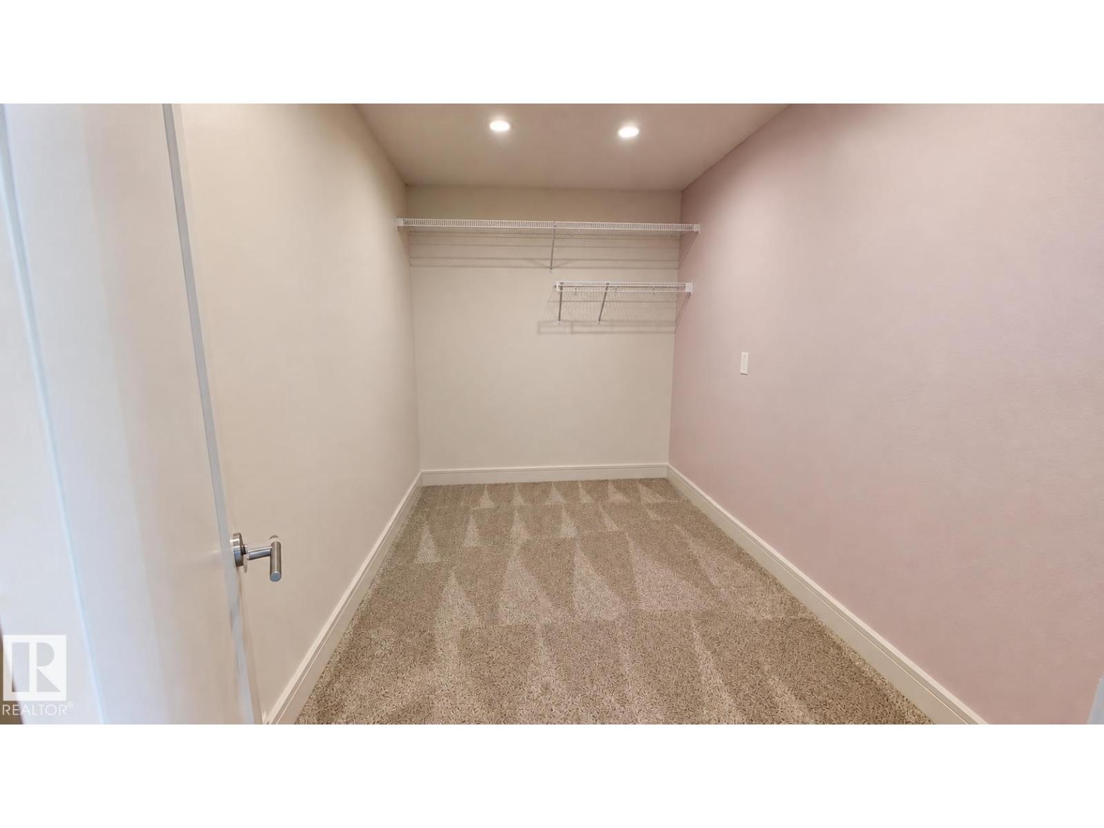 26 Executive Way Property Photo 32