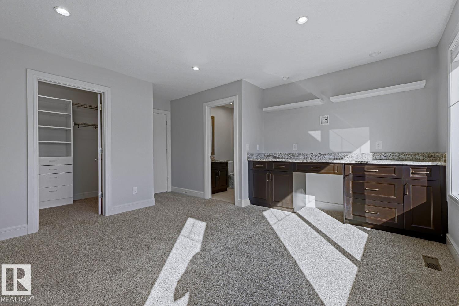 26 Executive Way Property Photo 36