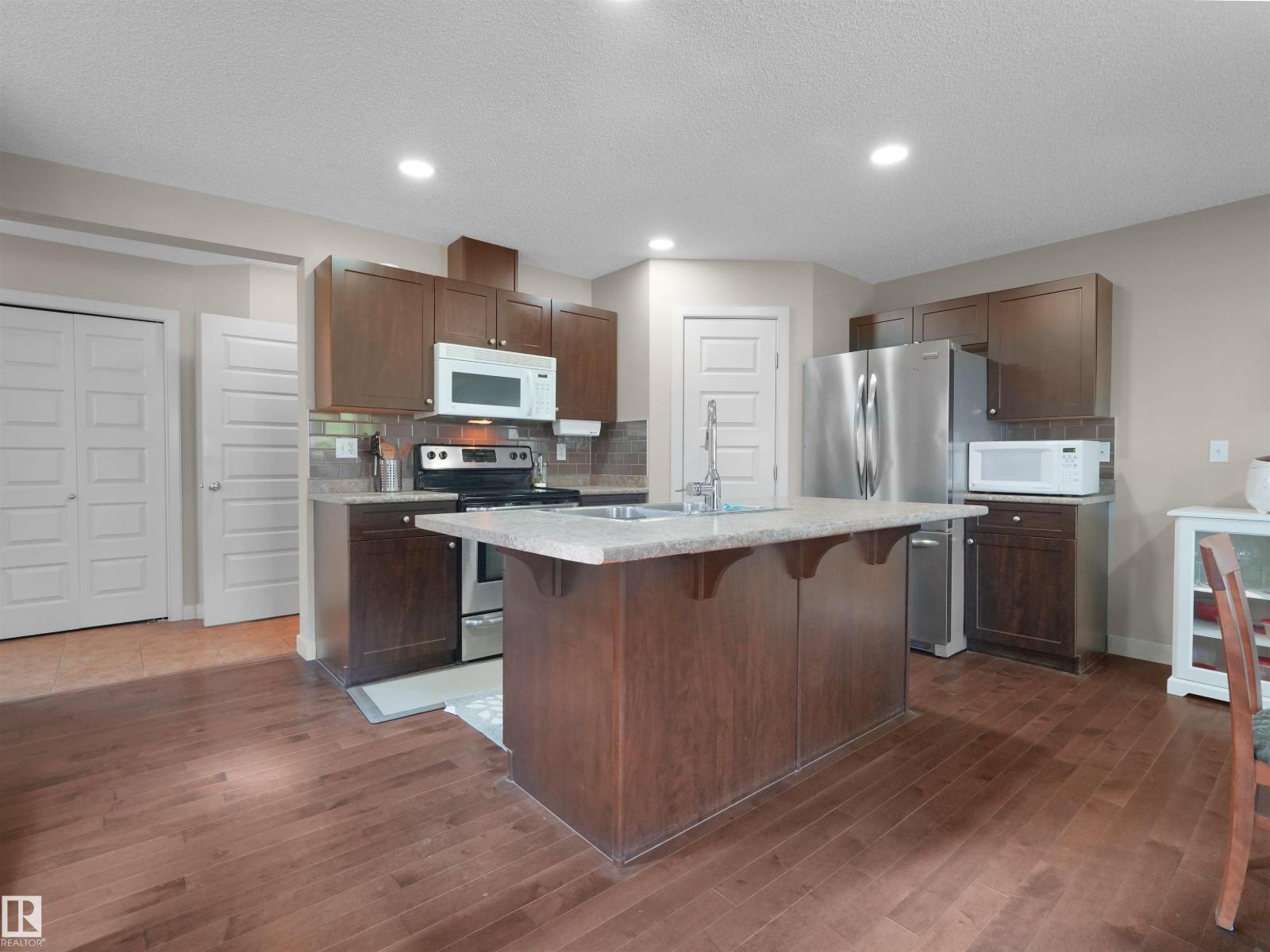 1692 Cunningham Wy Sw Property Photo 4