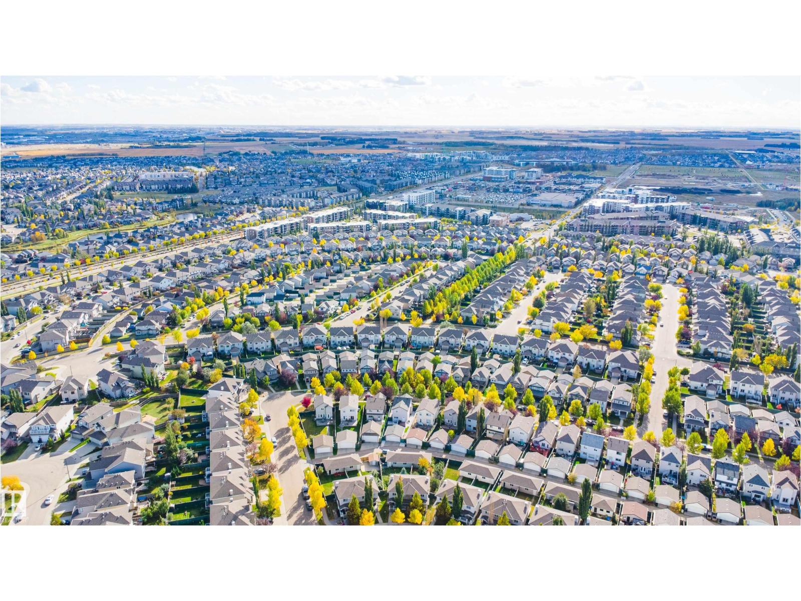 12035 18 AV SW Property Photo 1